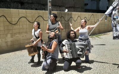 Peça teatral “Amor/Manifesto” mergulha na poesia e arte urbana para dialogar com jovens